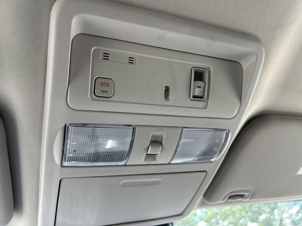 Certified 2024 Nissan Titan SV w/ SV Convenience Package RWD image 39