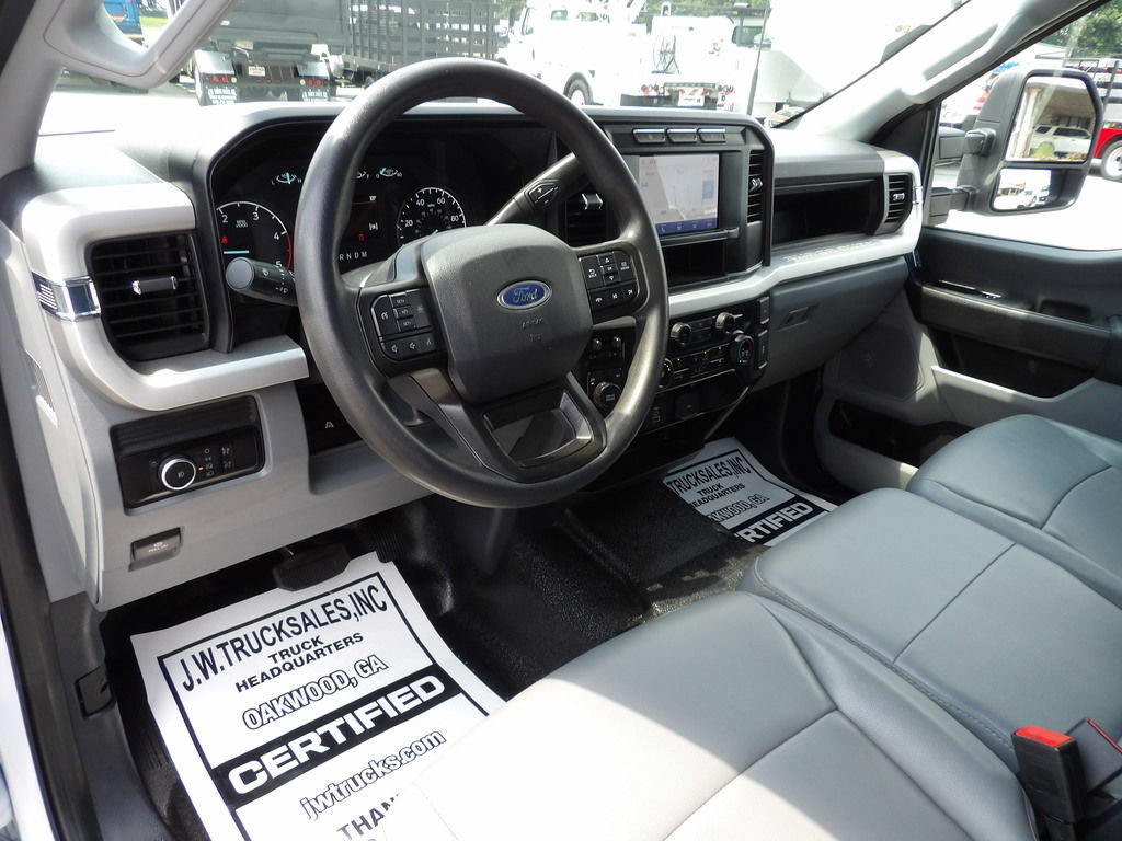 Used 2023 Ford F350 XL w/ Snow Plow Prep Package AWD/4WD image 28