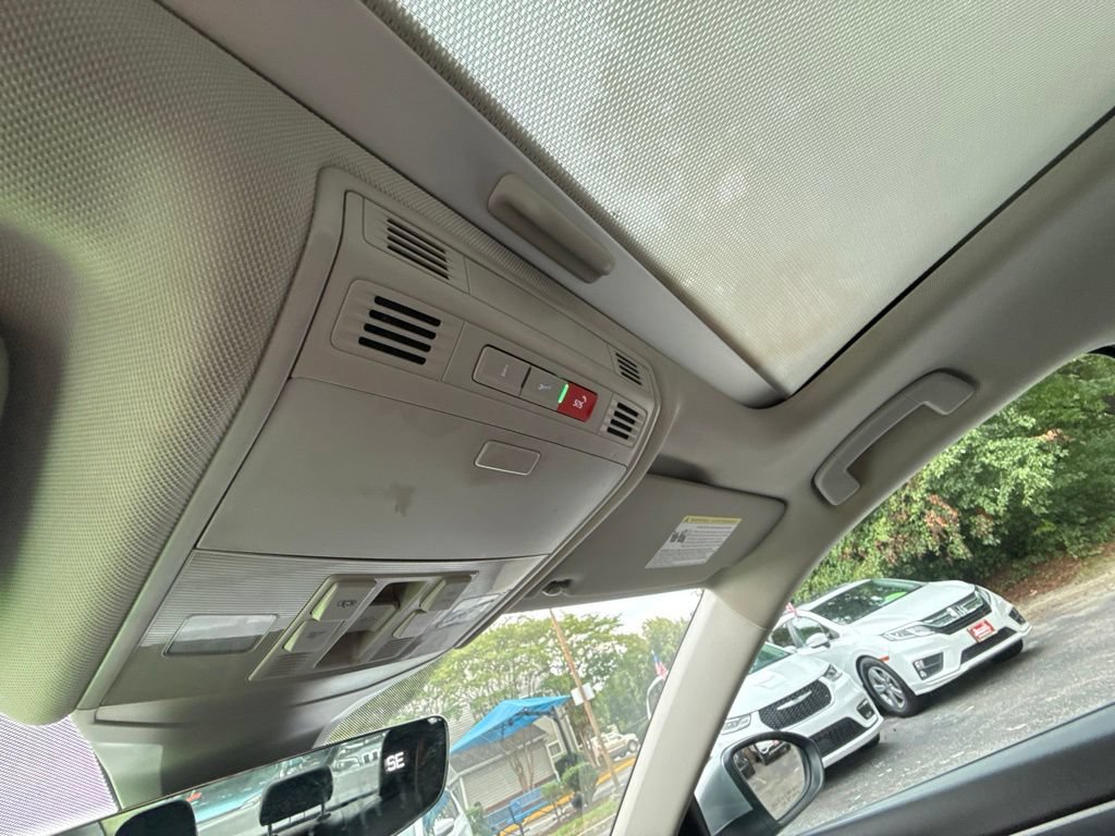 Used 2023 Volkswagen Jetta SE FWD image 21