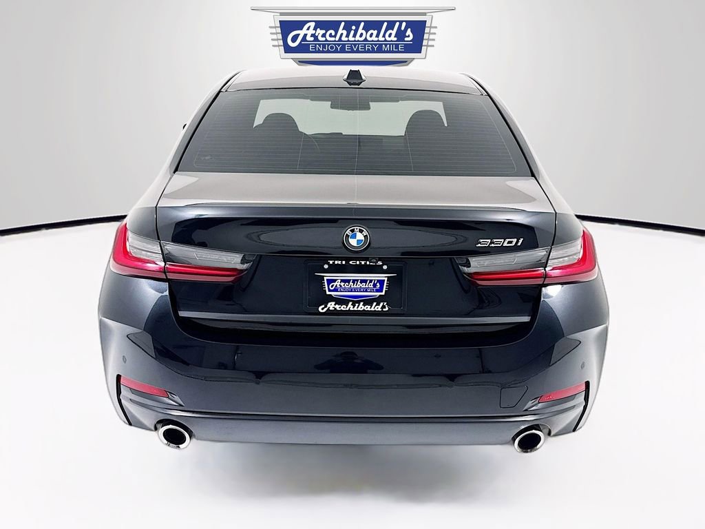 Used 2023 BMW 330i Sedan w/ Driving Assistance Package image 6