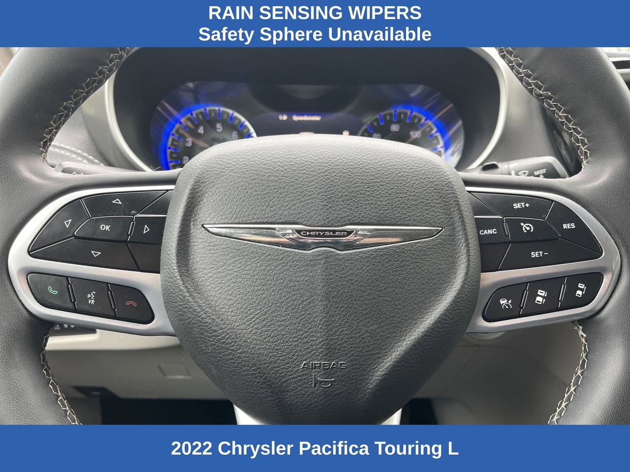 Used 2022 Chrysler Pacifica Touring-L image 10