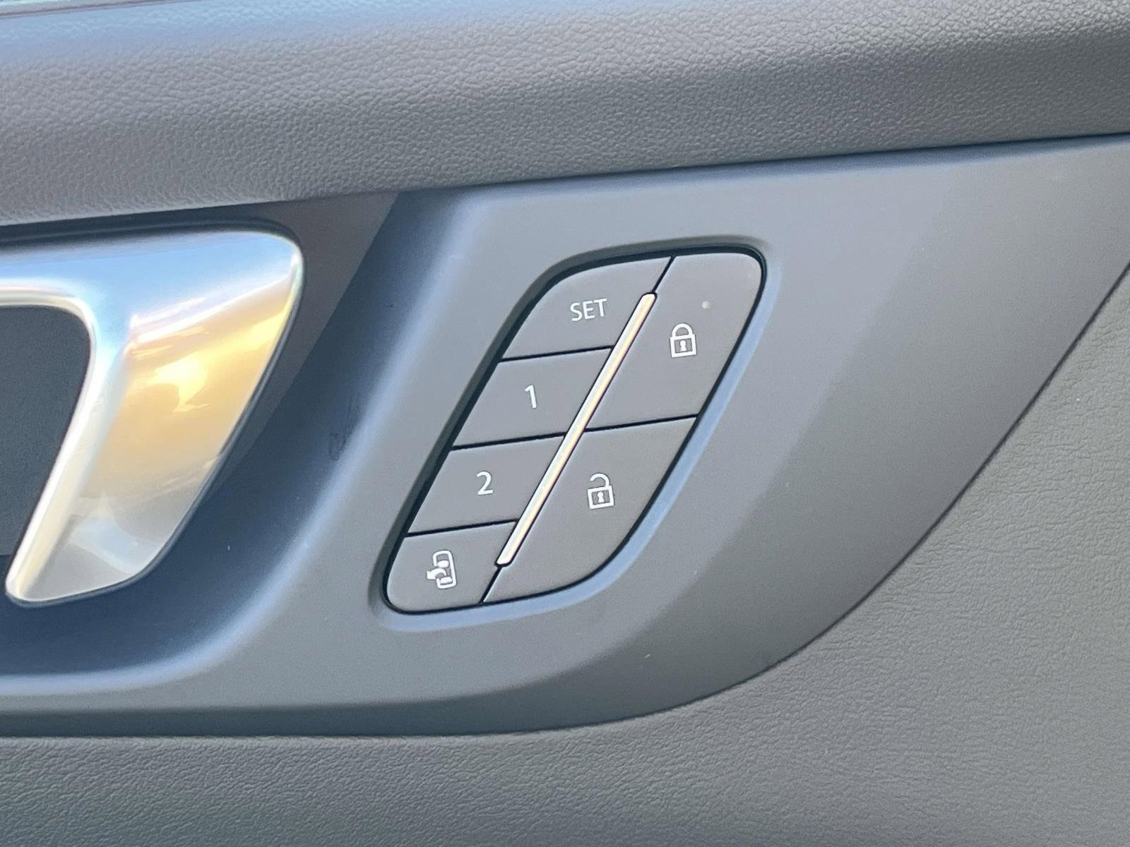 New 2026 Buick Enclave Preferred w/ Power Package image 25