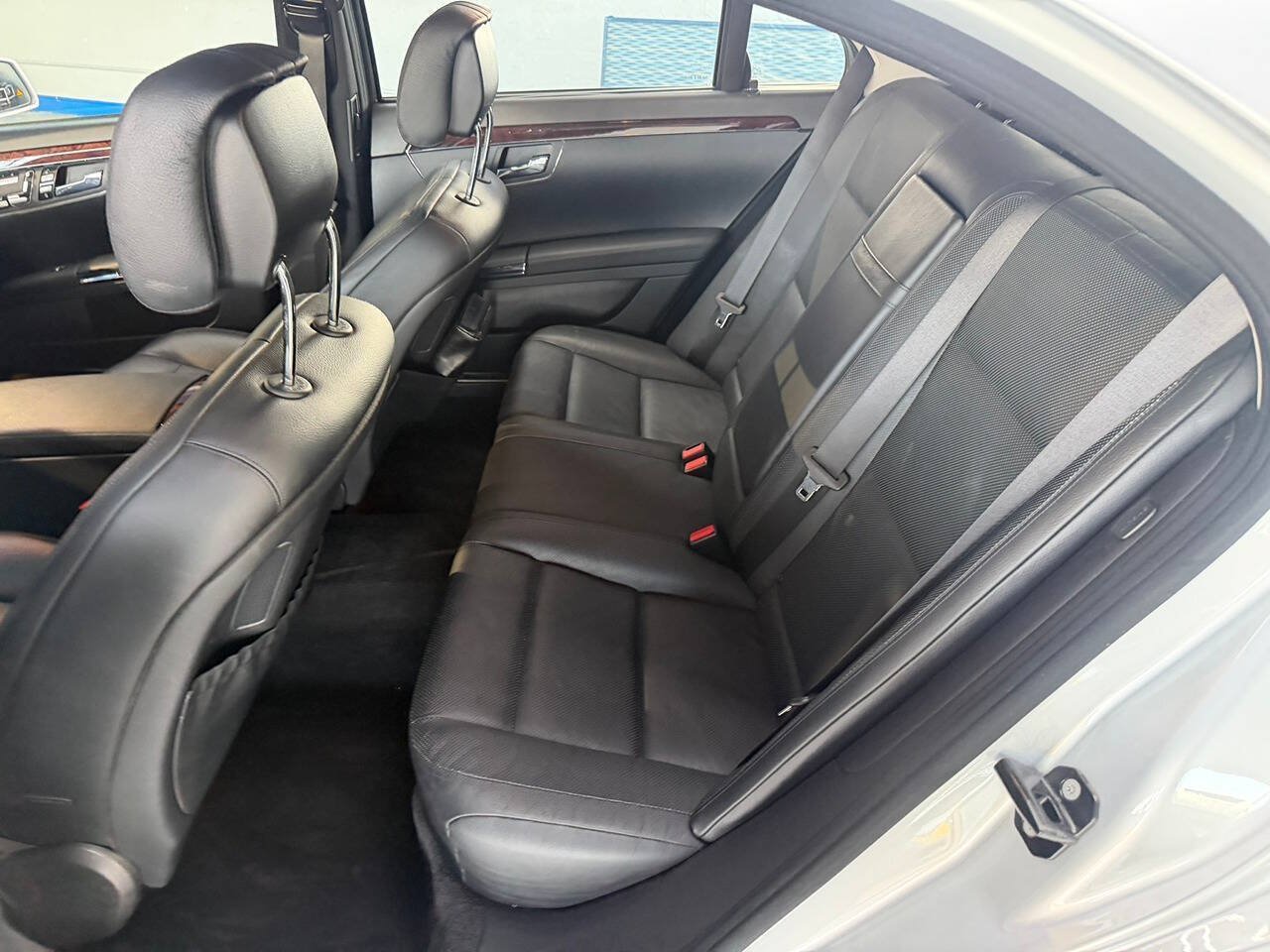 Used 2012 Mercedes-Benz S 550 4MATIC image 17