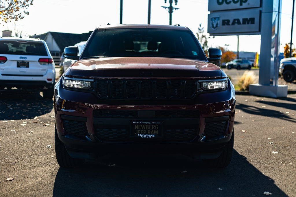 New 2025 Jeep Grand Cherokee L Altitude image 5