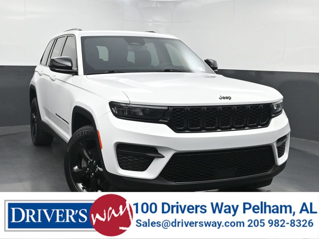 Used 2023 Jeep Grand Cherokee Altitude