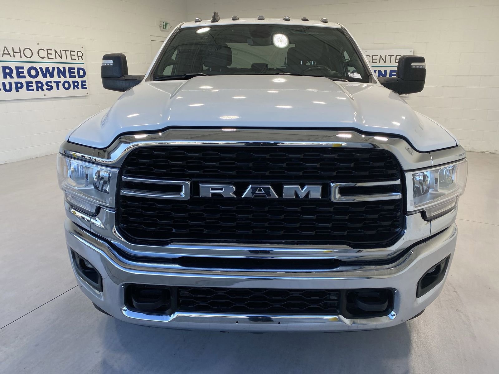 Used 2024 RAM 3500 Big Horn image 3