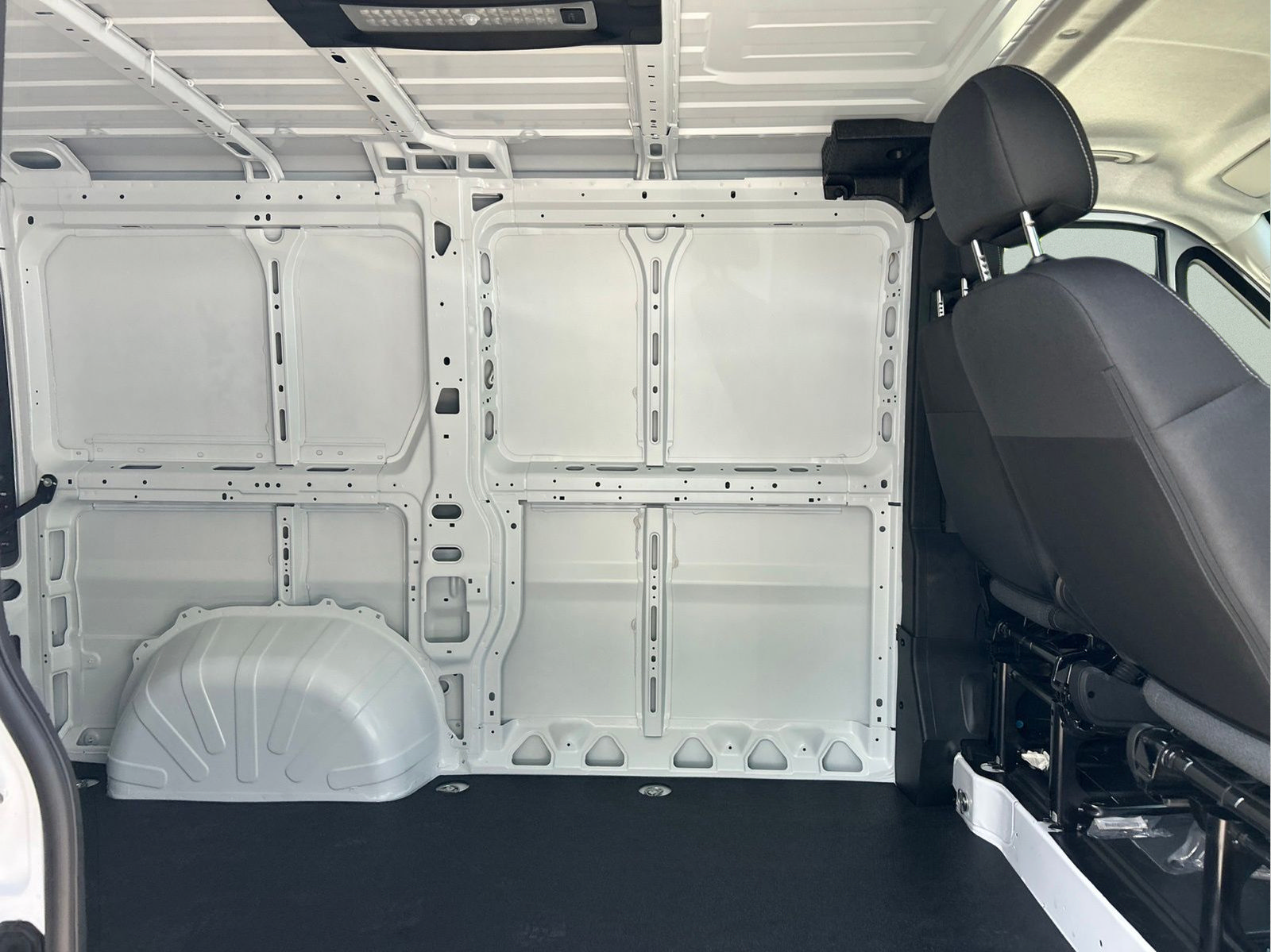 New 2026 RAM ProMaster 1500 w/ Safety Group FWD image 11