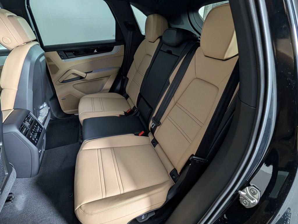 New 2026 Porsche Cayenne AWD/4WD image 24