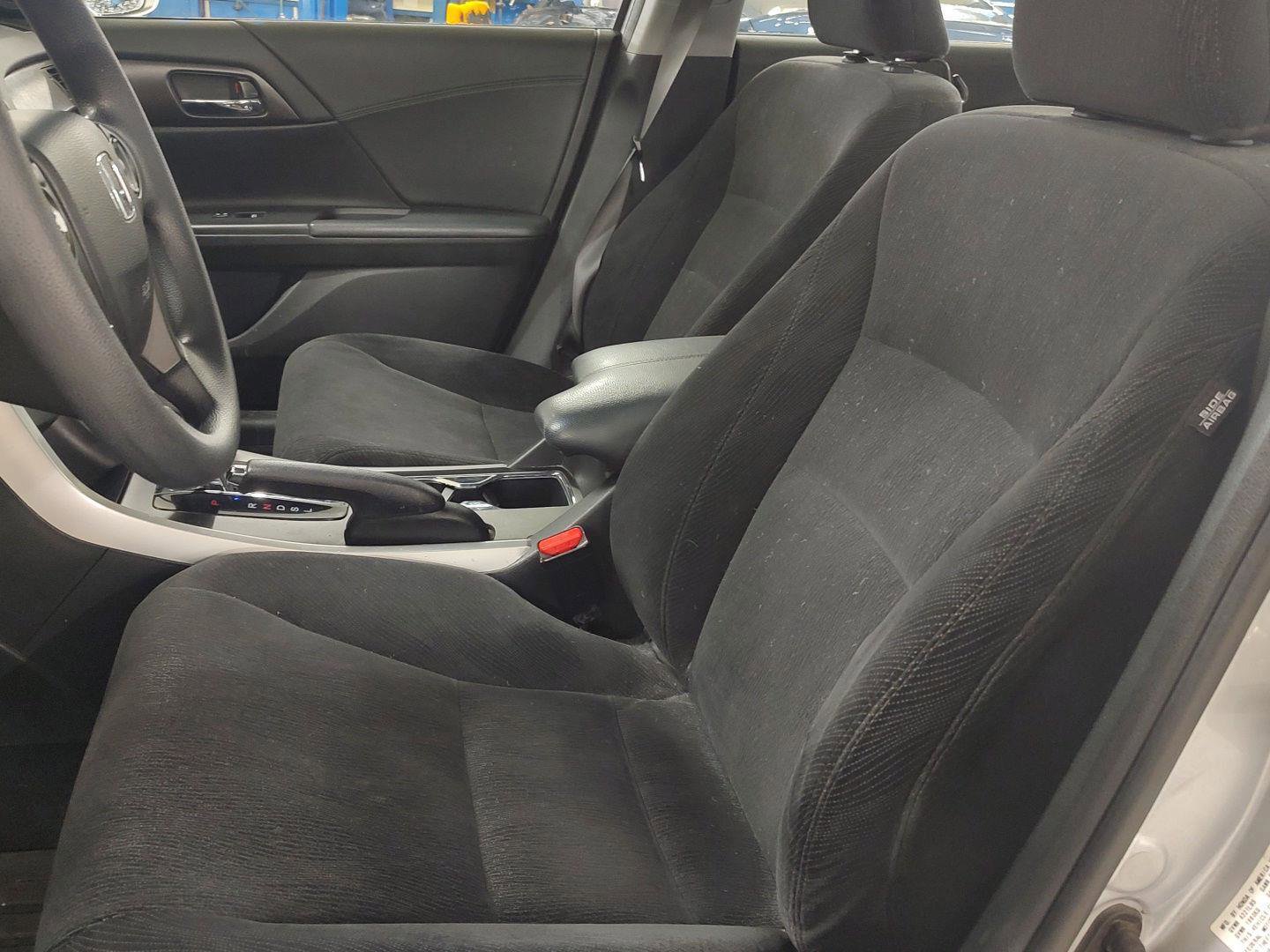 Used 2013 Honda Accord EX image 2