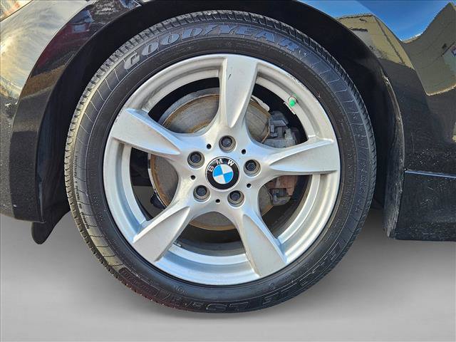 Used 2013 BMW 128i Convertible image 21