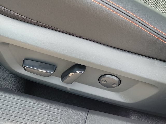 New 2026 Nissan Rogue SV AWD/4WD image 9