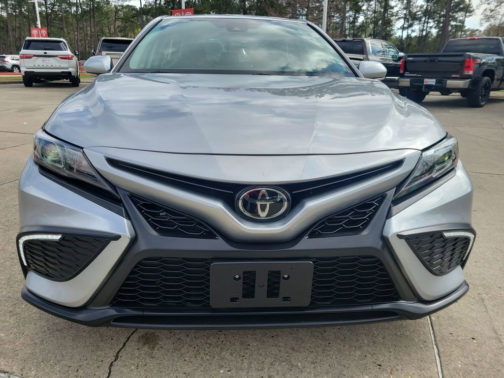 Certified 2024 Toyota Camry SE w/ Convenience Package image 4