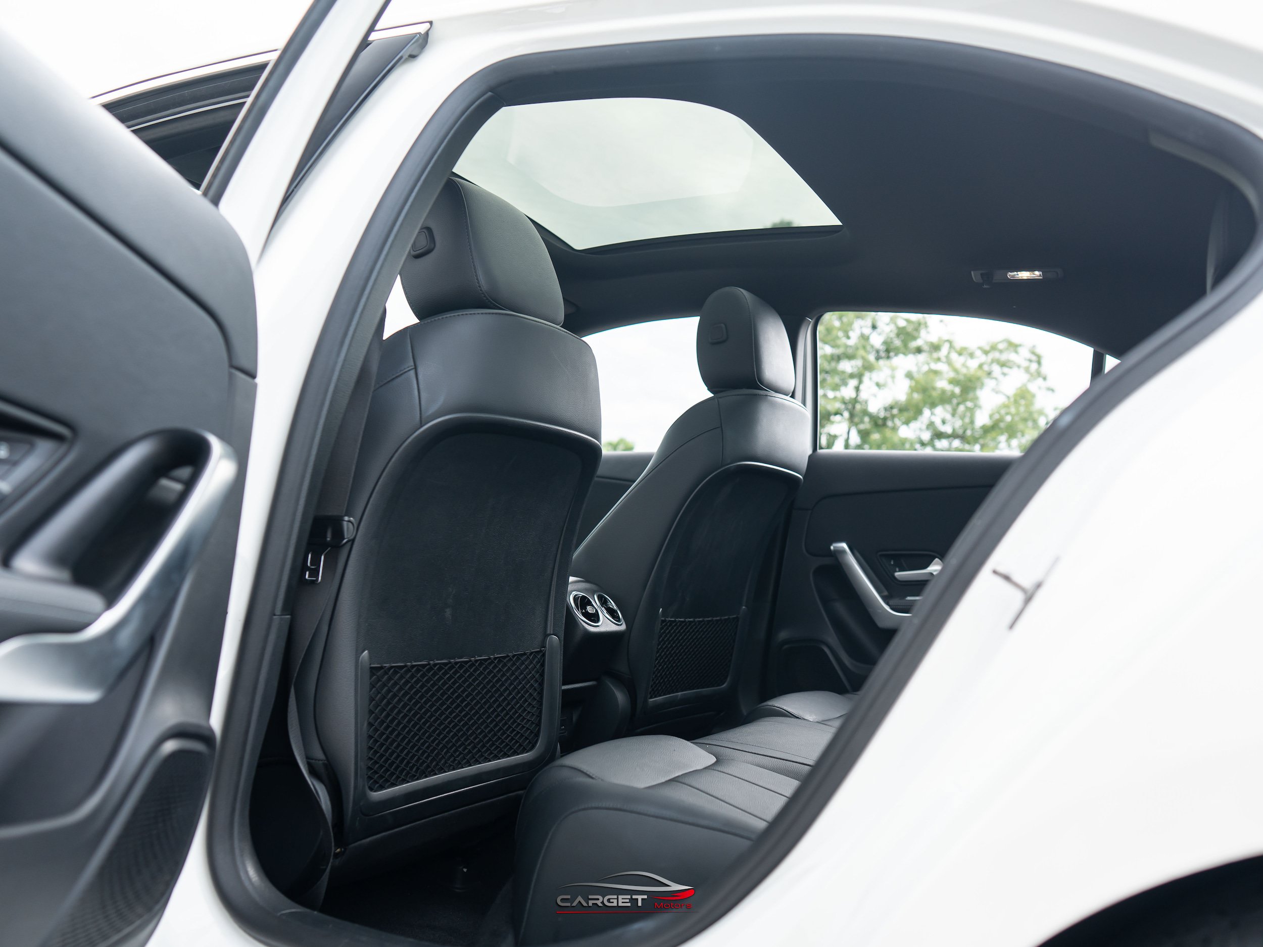 Used 2022 Mercedes-Benz A 220 4MATIC w/ Premium Package Lite image 18