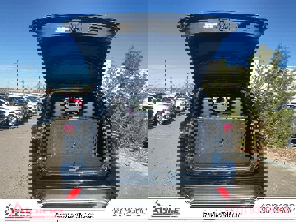 Used 2023 Toyota Highlander XSE image 19