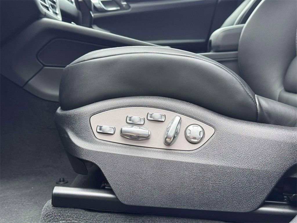 New 2026 Porsche Macan image 15