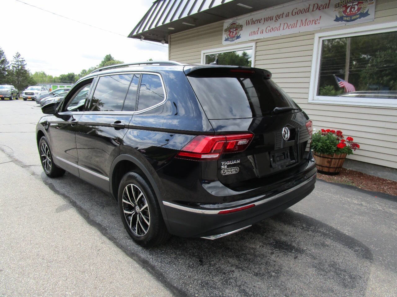 Used 2021 Volkswagen Tiguan SE image 4