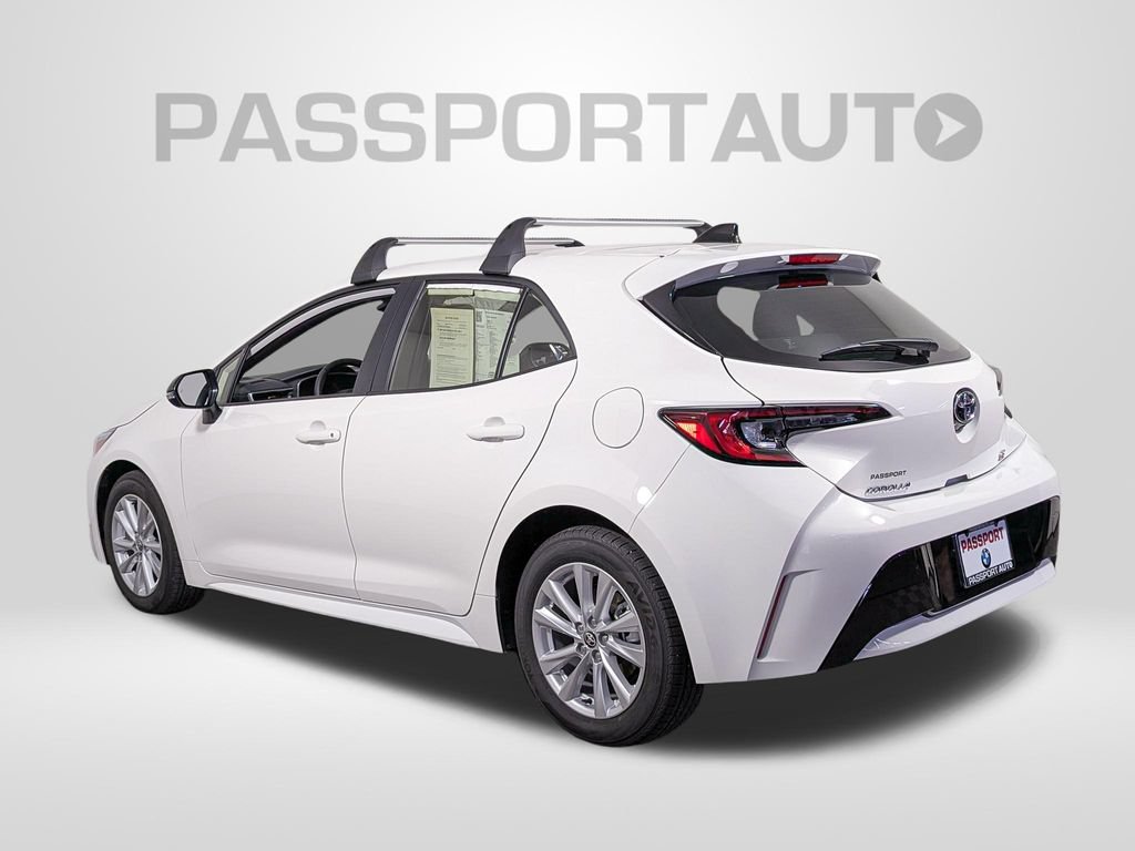 Used 2026 Toyota Corolla SE FWD image 3