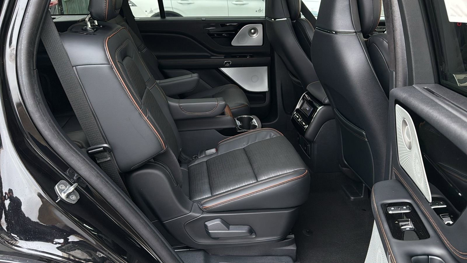 New 2025 Lincoln Aviator Black Label image 10