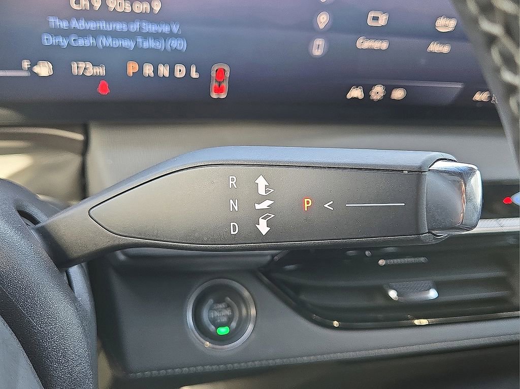 Used 2025 Buick Enclave Preferred image 31