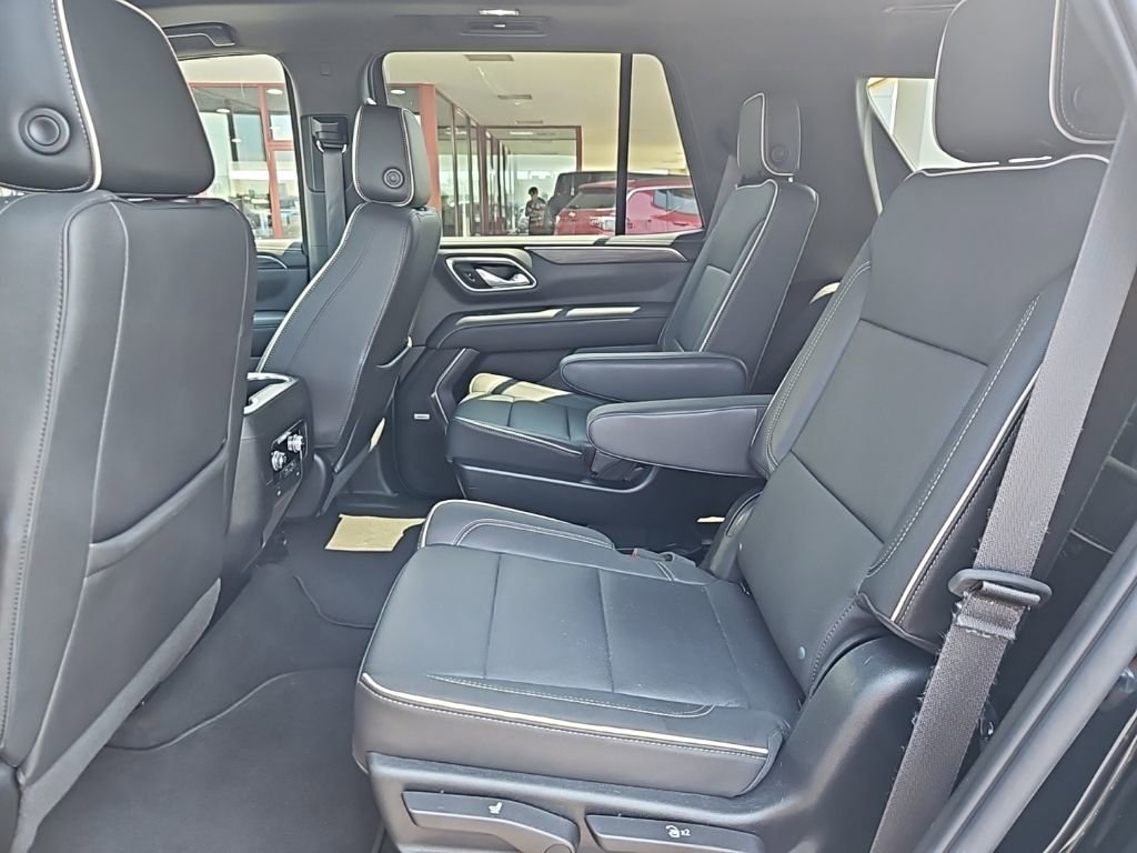 Used 2023 GMC Yukon SLT image 26