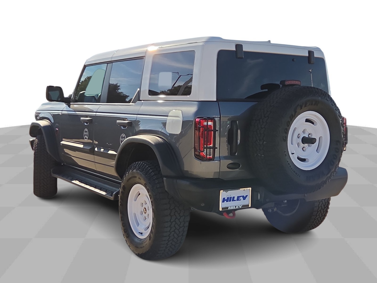 Used 2025 Ford Bronco Heritage Edition AWD/4WD image 6