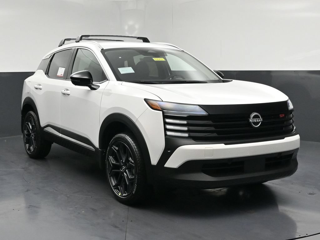 New 2026 Nissan Kicks SR w/ Cold Weather Package