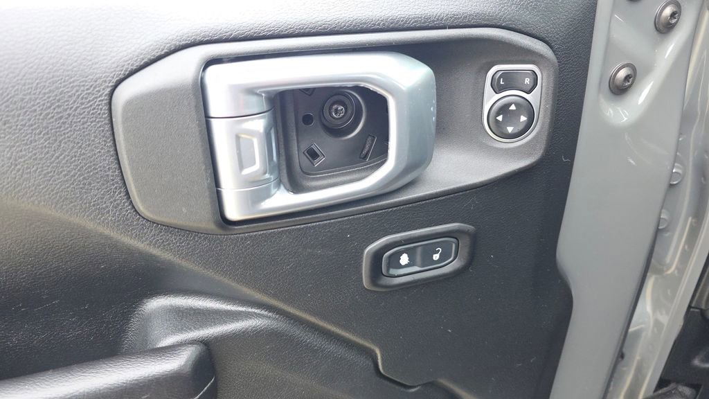 Used 2020 Jeep Gladiator Mojave AWD/4WD image 23
