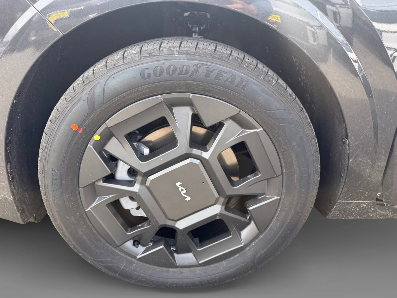 New 2026 Kia Carnival SX image 9