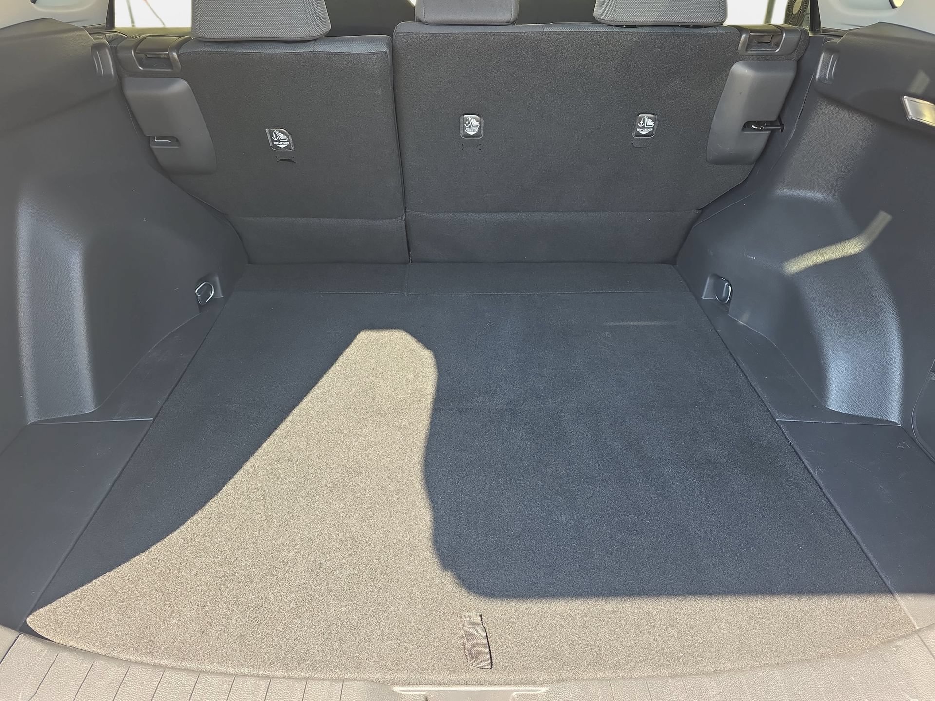 Used 2023 Toyota RAV4 XLE w/ Convenience Package FWD image 12