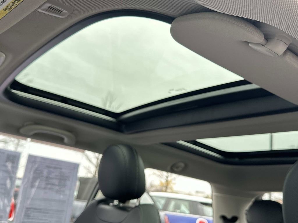 Used 2023 MINI Cooper S image 27