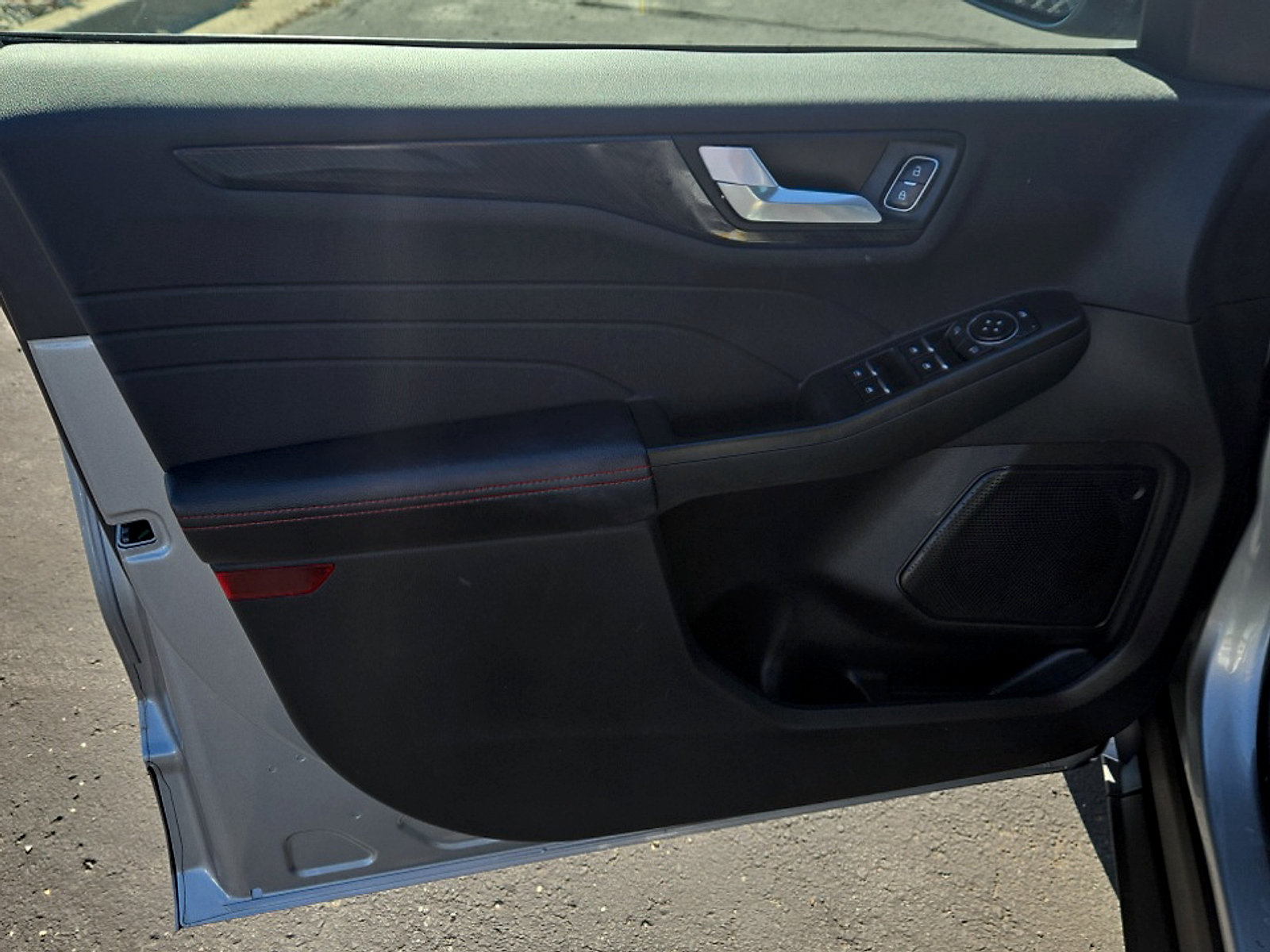 Certified 2023 Ford Escape ST-Line AWD/4WD image 10