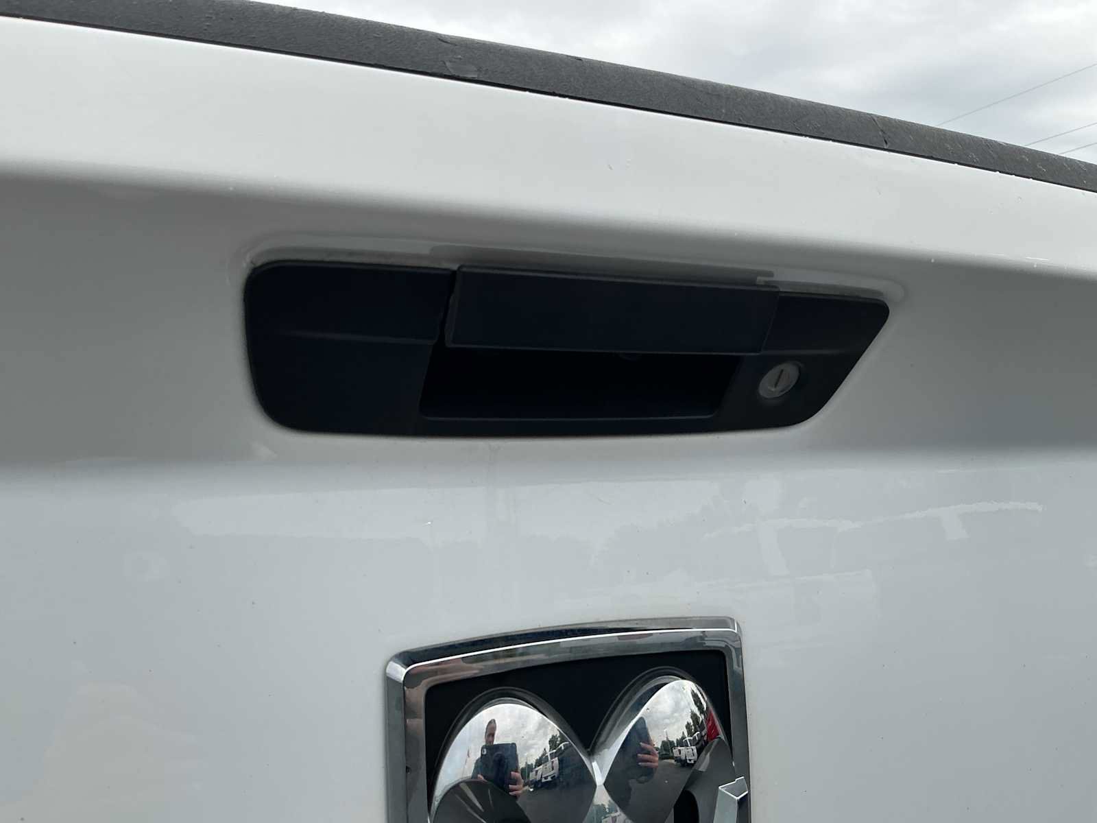 Used 2017 RAM 1500 Outdoorsman AWD/4WD image 29