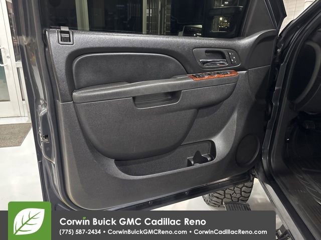 Used 2011 GMC Sierra 1500 SLT w/ SLT Convenience Package AWD/4WD image 15