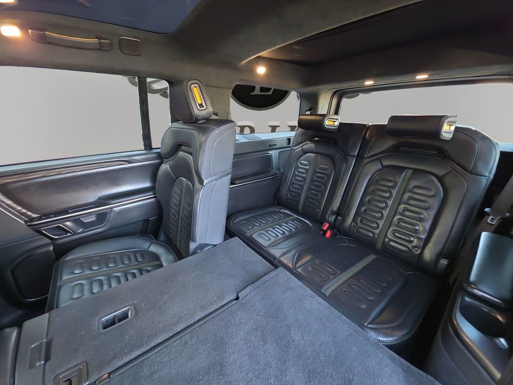 Used 2022 Rivian R1S Launch Edition image 13