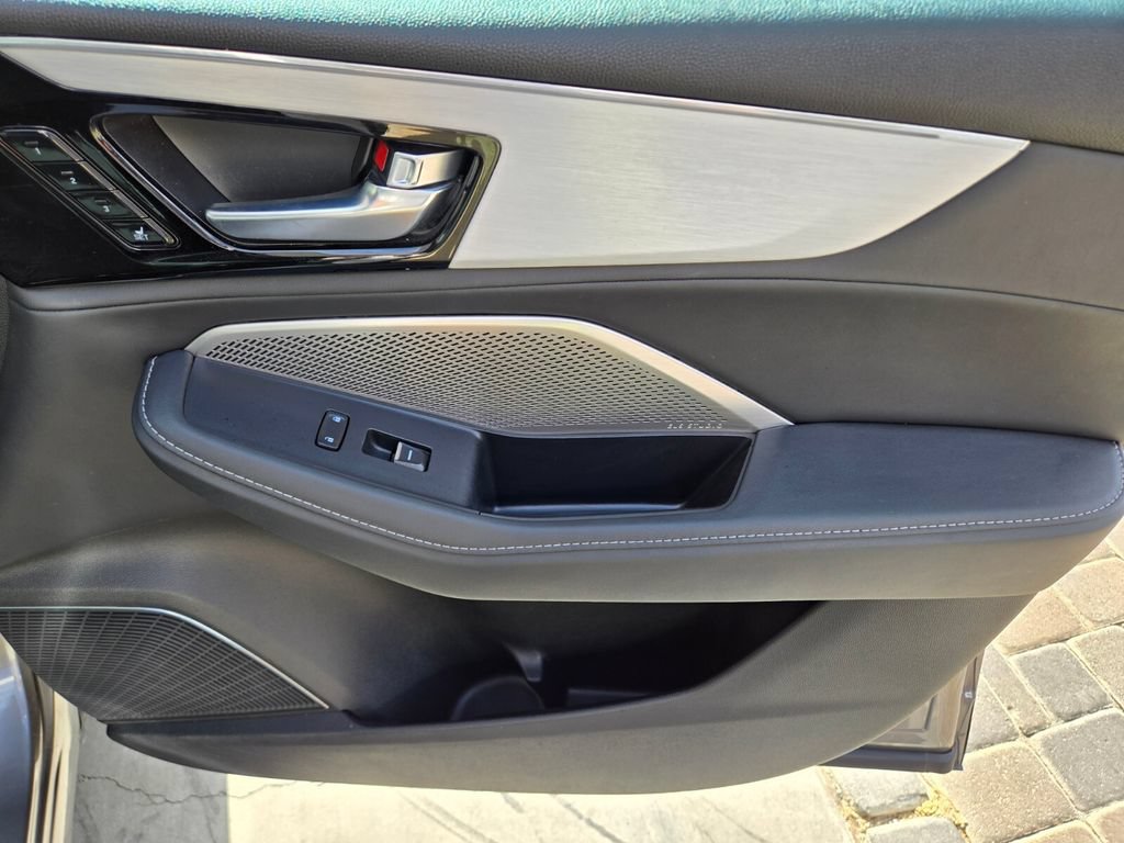 Certified 2024 Acura MDX FWD w/ Technology Package image 23