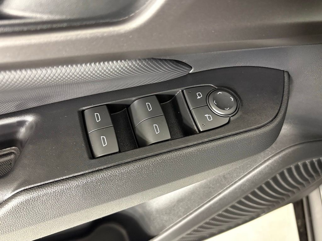 Used 2026 Chevrolet Equinox EV LT image 19