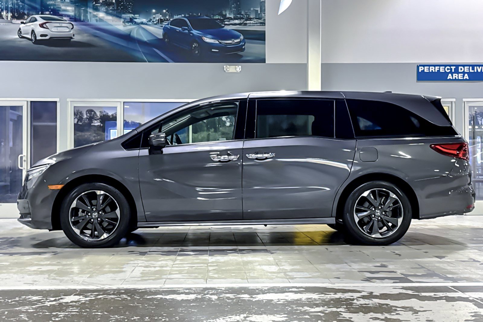 Certified 2024 Honda Odyssey Elite image 2