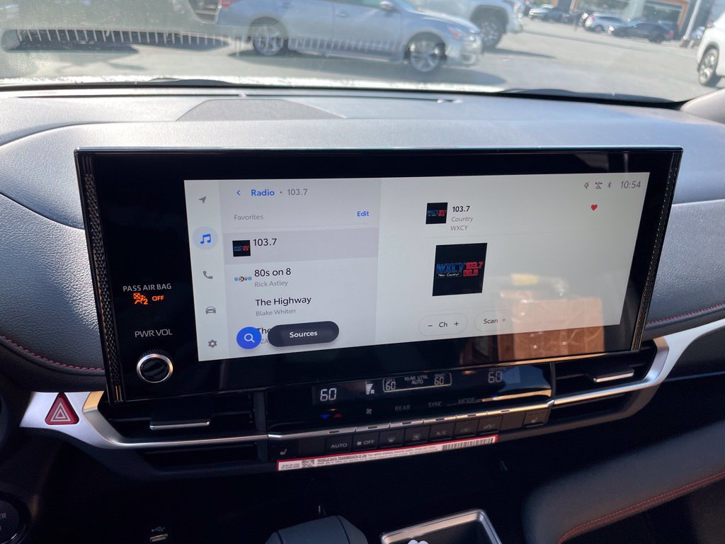 New 2026 Toyota Sienna XSE AWD/4WD image 14