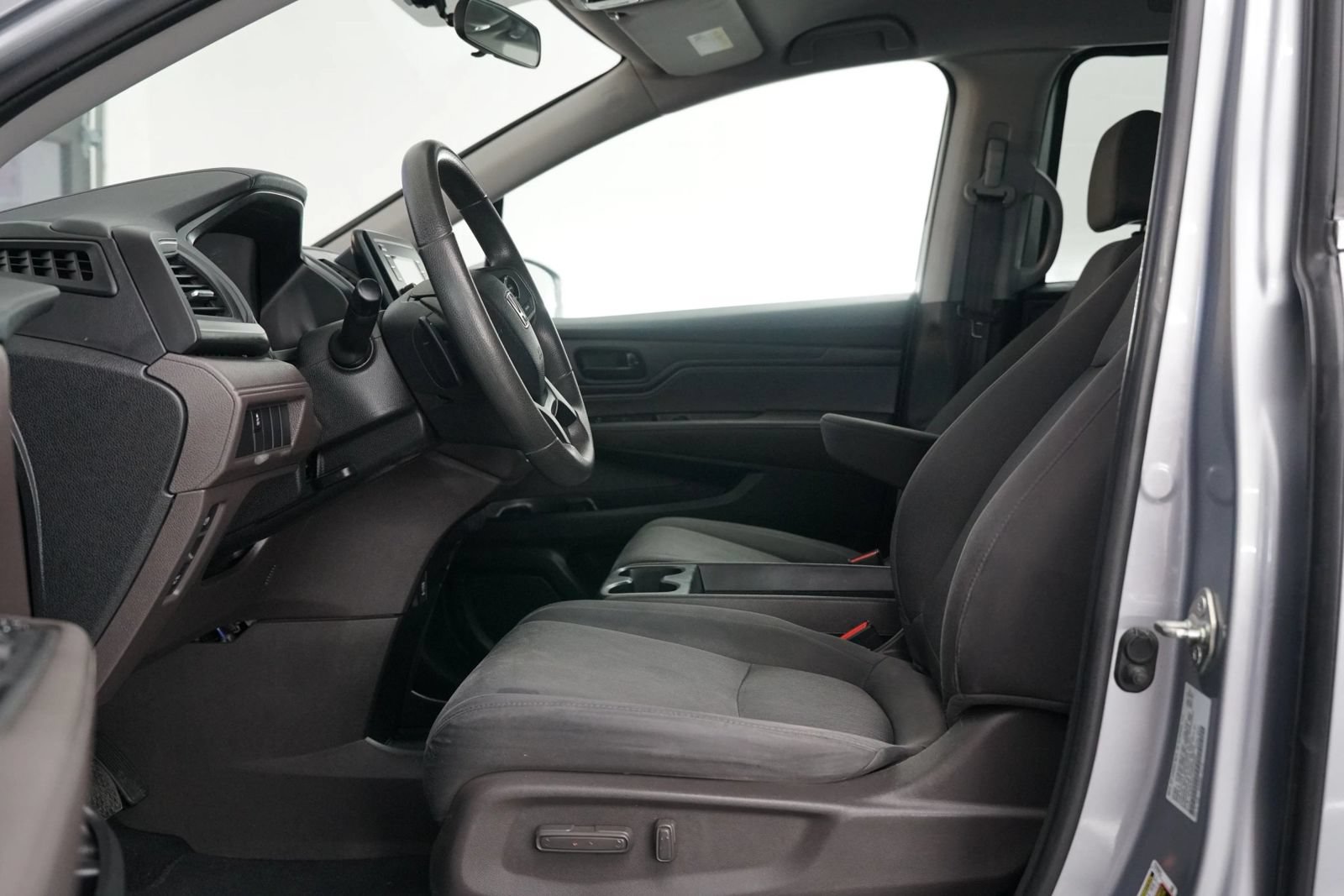 Used 2019 Honda Odyssey LX image 20