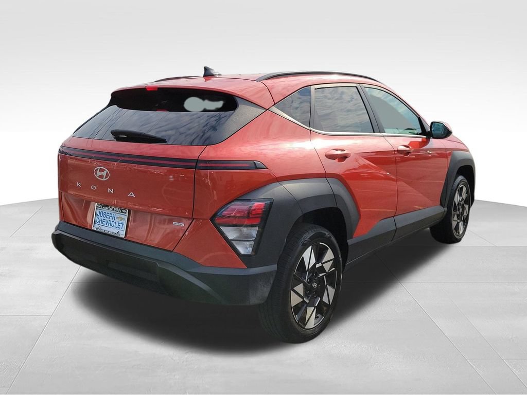 Used 2024 Hyundai Kona SEL AWD/4WD image 4