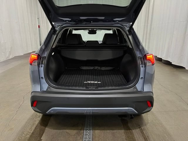 Certified 2025 Toyota Corolla Cross XLE w/ Convenience Package AWD/4WD image 12