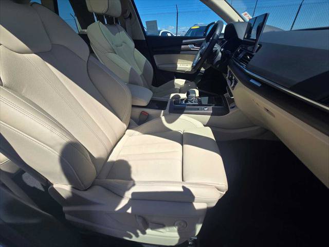 Used 2023 Audi Q5 2.0T Premium Plus w/ Premium Plus Package AWD/4WD image 10