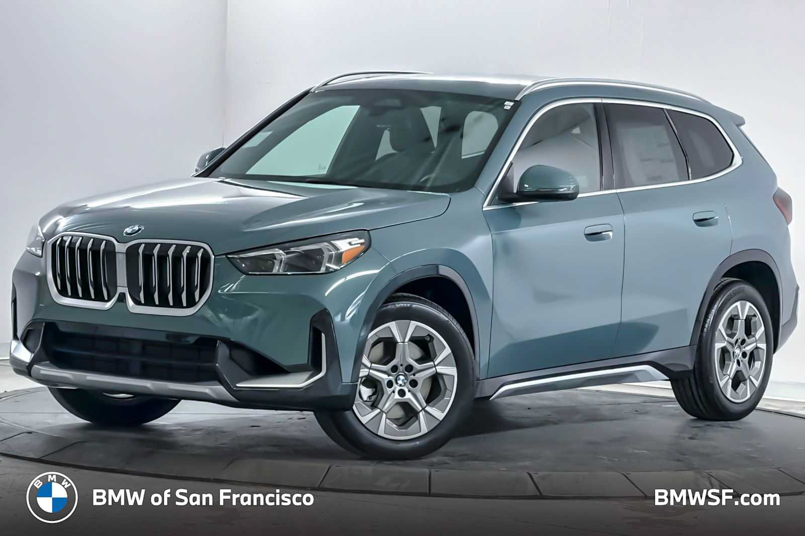 New 2026 BMW X1 xDrive28i w/ Technology Package AWD/4WD image 1