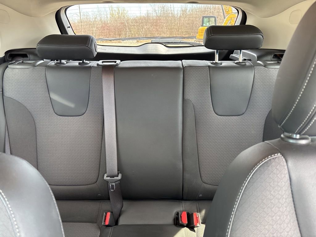 Used 2022 Buick Encore GX Preferred image 44