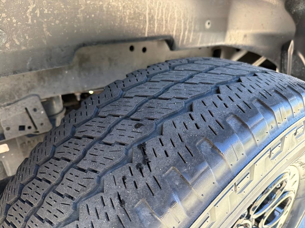 Used 2024 Ford F250 Lariat w/ Black Appearance Package image 14