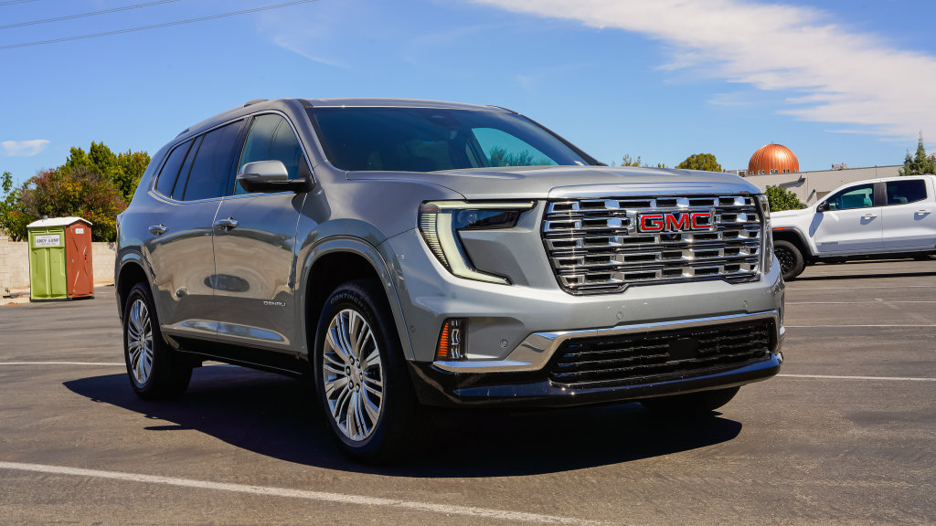 New 2027 GMC Acadia Denali FWD image 5