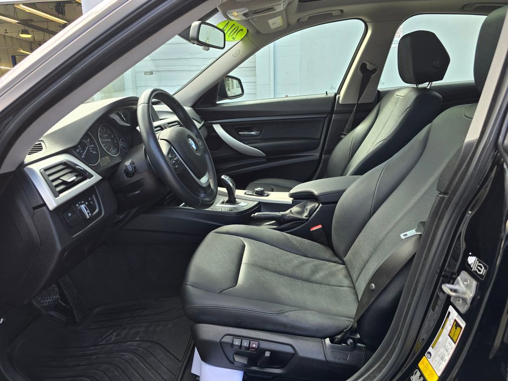 Used 2014 BMW 328i Gran Turismo xDrive image 21
