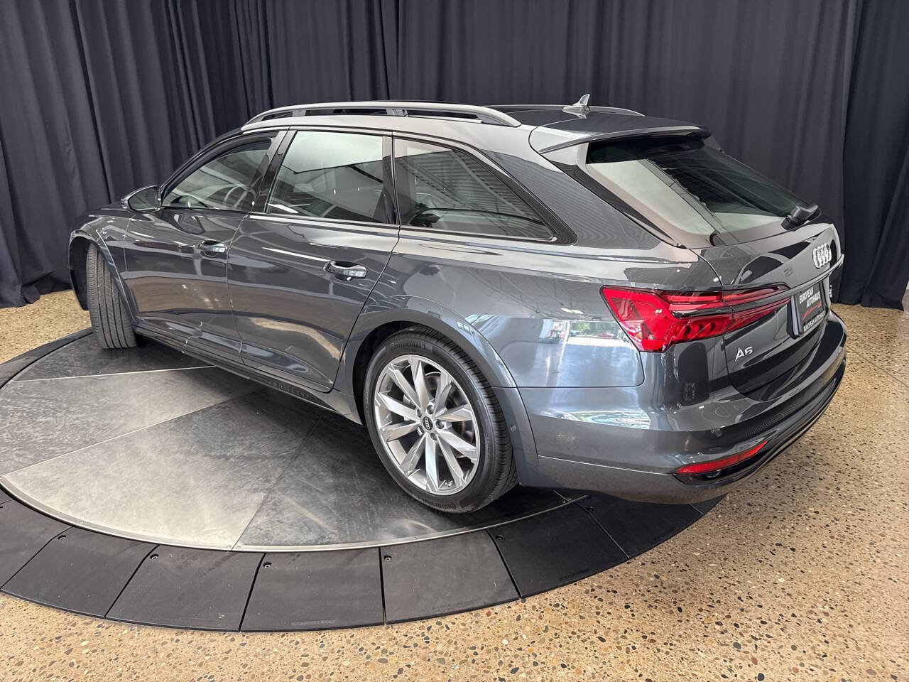 Used 2024 Audi A6 Premium Plus w/ Executive Package image 5