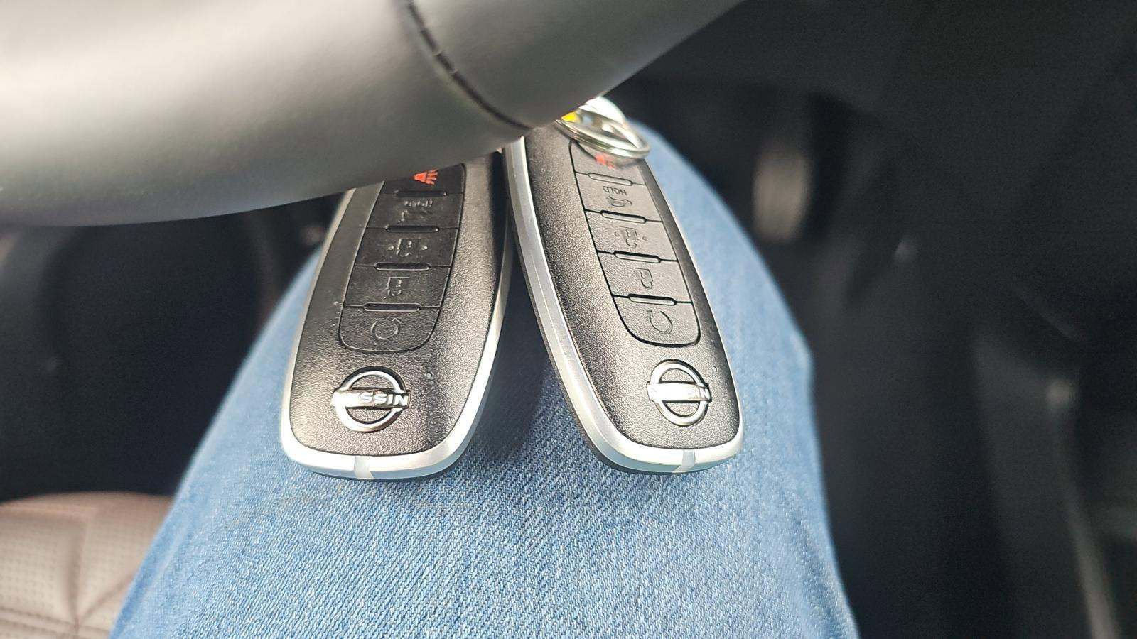 Used 2025 Nissan Armada Platinum Reserve image 3