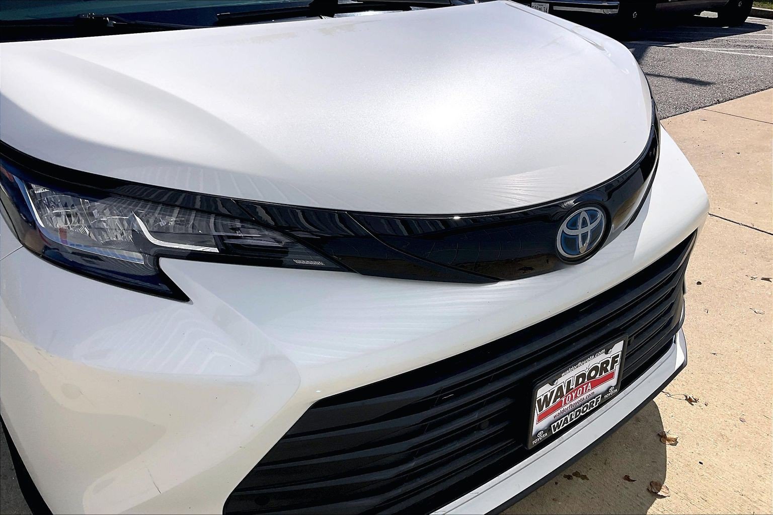 Used 2021 Toyota Sienna XLE w/ XLE Plus Package AWD/4WD image 35